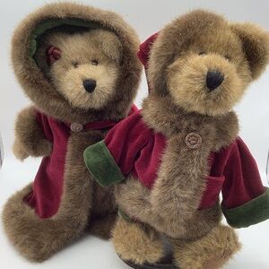 Pair of Vintage Boyds Bears in Red Fur Trimmed Coats